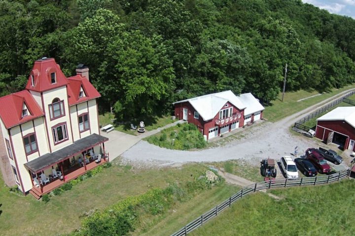 Hotel 2 of 47