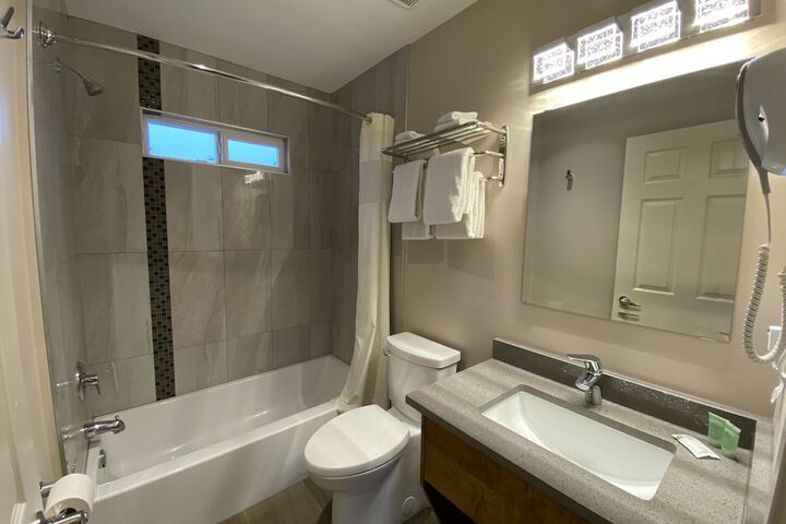 Sahara Courtyard Inn