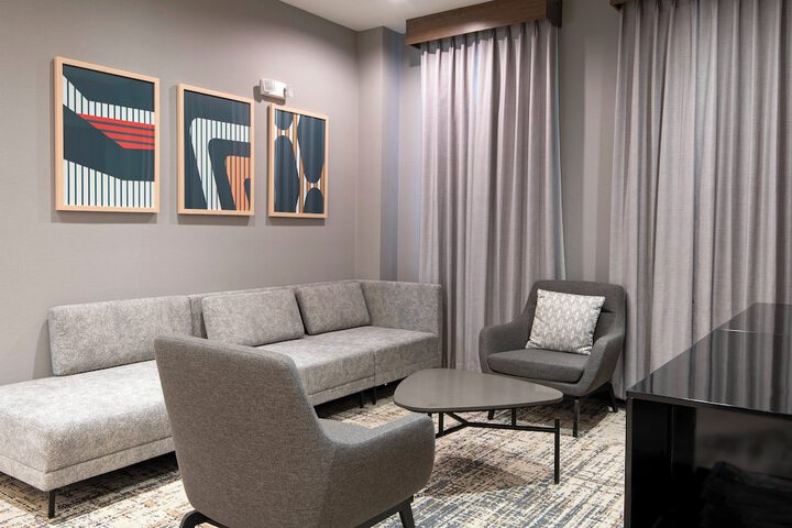 Holiday Inn Hotel & Suites Kamloops by IHG