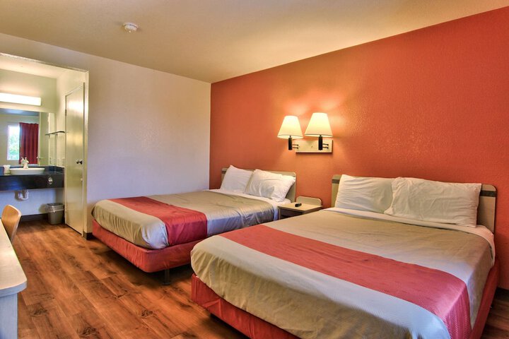 Room 21 of 31