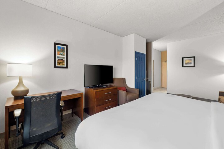 Room 44 of 84