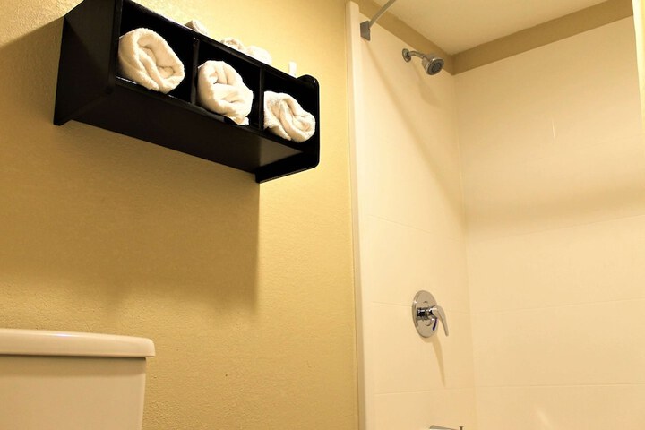Room 15 of 20