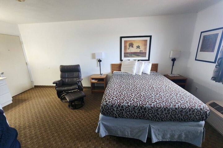 Room 33 of 57