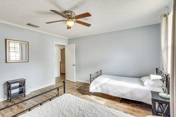 Steps to Beach: Carrabelle Family Home w / Patio!