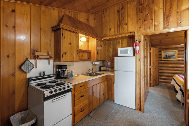 El Western Cabins & Lodges