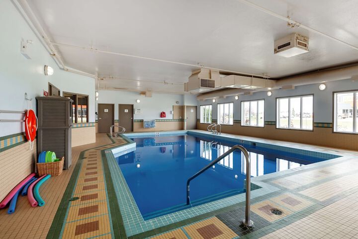 Best Western Grande Prairie Hotel & Suites