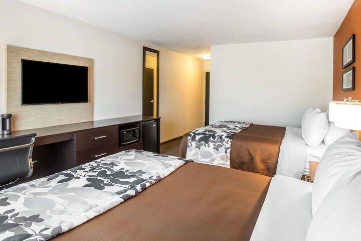 Room 18 of 32