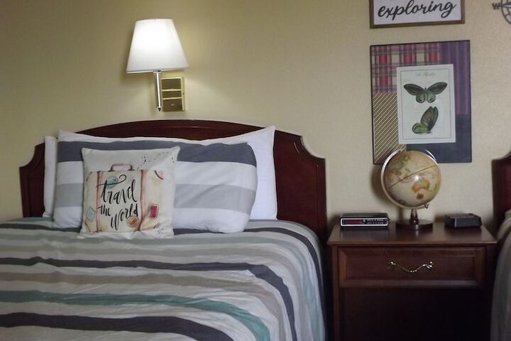 Room 142 of 175