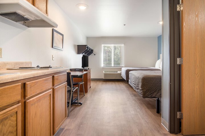 Room 7 of 17