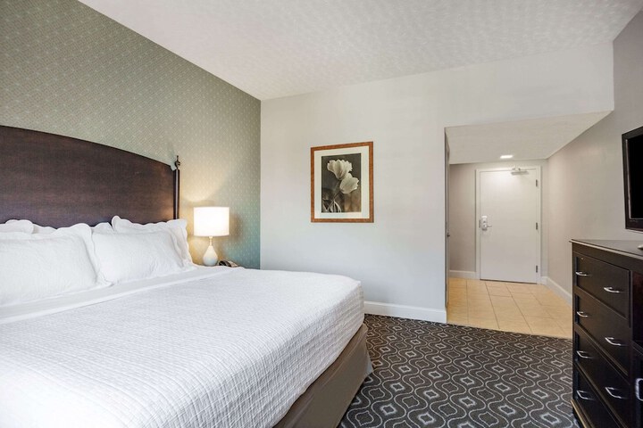 Room 16 of 70