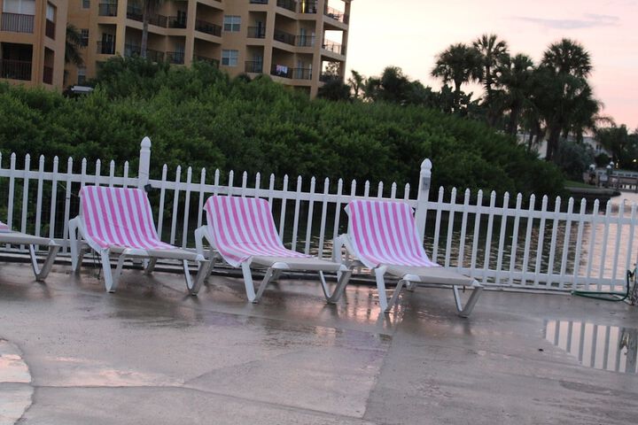 Sundeck 56 of 80
