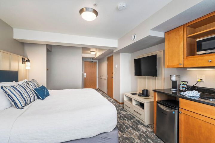 Room 38 of 63