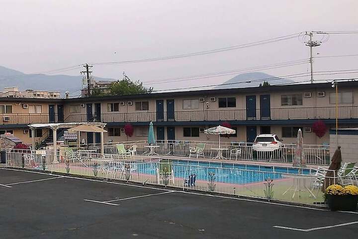 Hotel 4 of 18