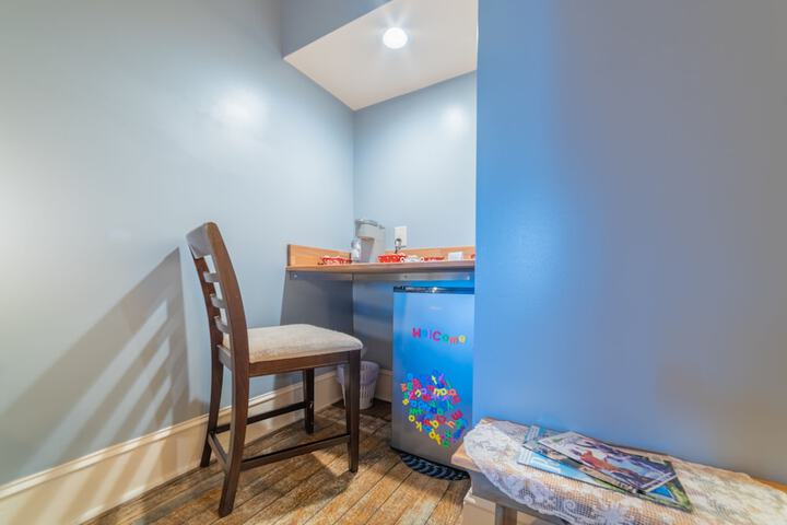 Room 3 of 22