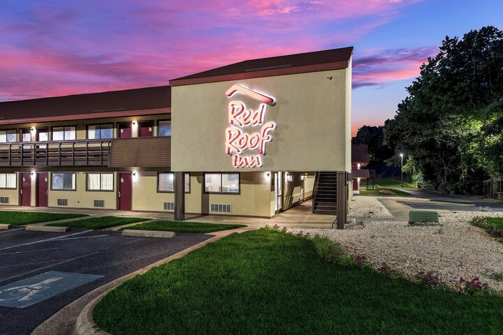 Hotel 7 of 37