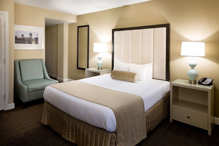 DoubleTree by Hilton Hotel Jacksonville Riverfront