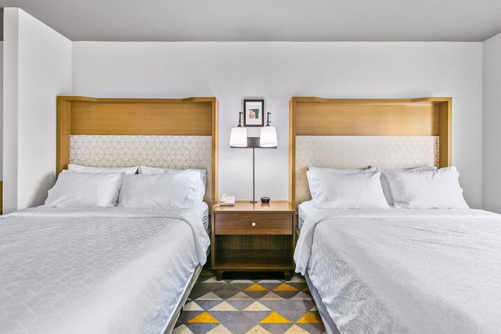 Room 43 of 58