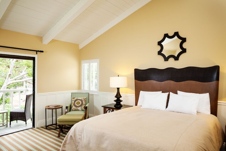 Lighthouse Lodge & Cottages