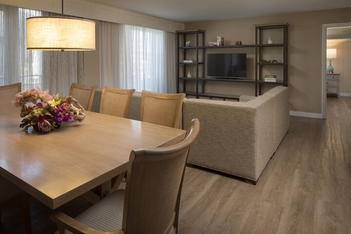 Edgewater Beach Hotel