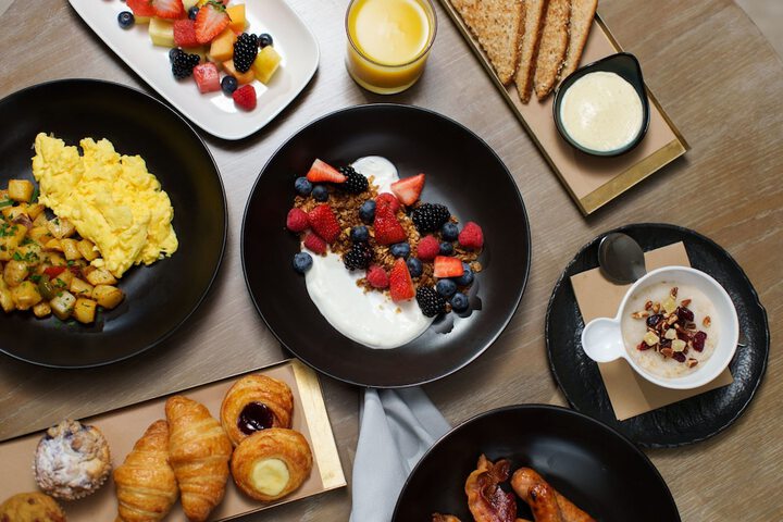 Breakfast/Coffee Service 115 of 138