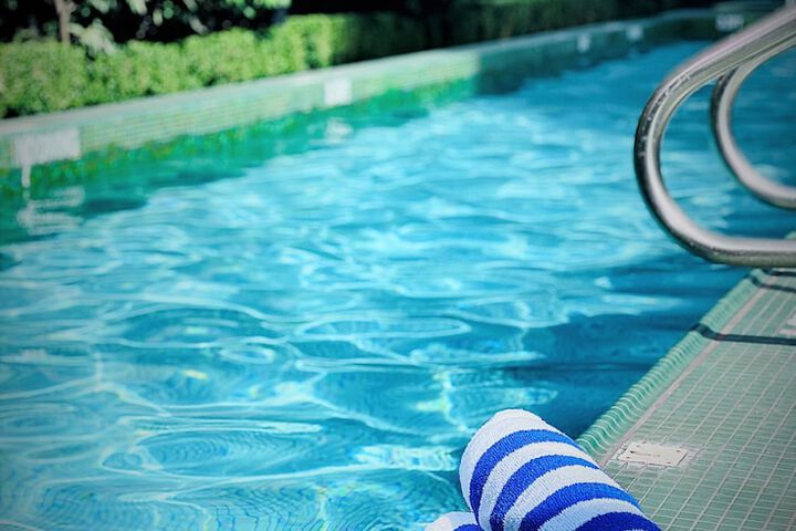 Pool 4 of 45