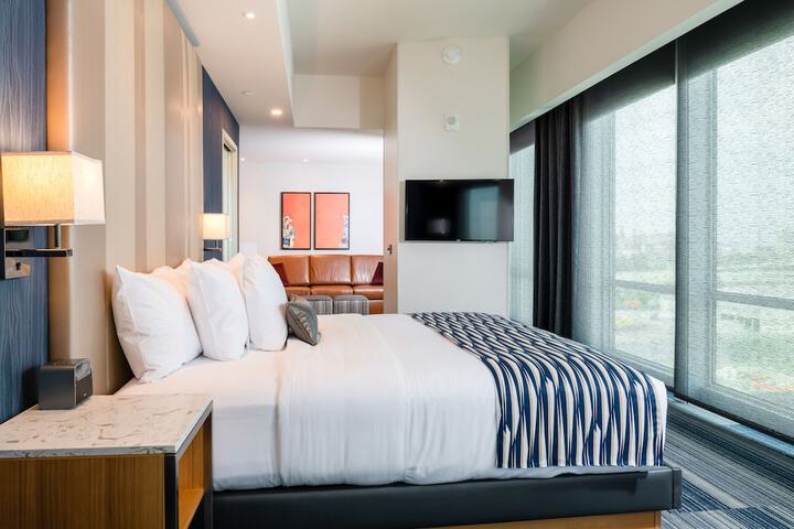 Room 5 of 35