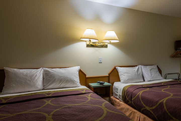 Room 37 of 61