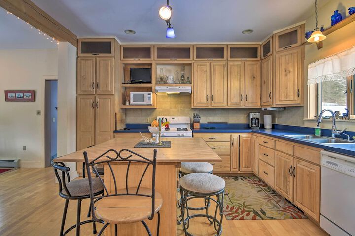 Darling Hill Home on Kingdom Trails-near Burke Mtn