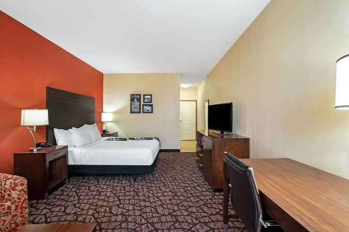 La Quinta Inn & Suites by Wyndham Pecos