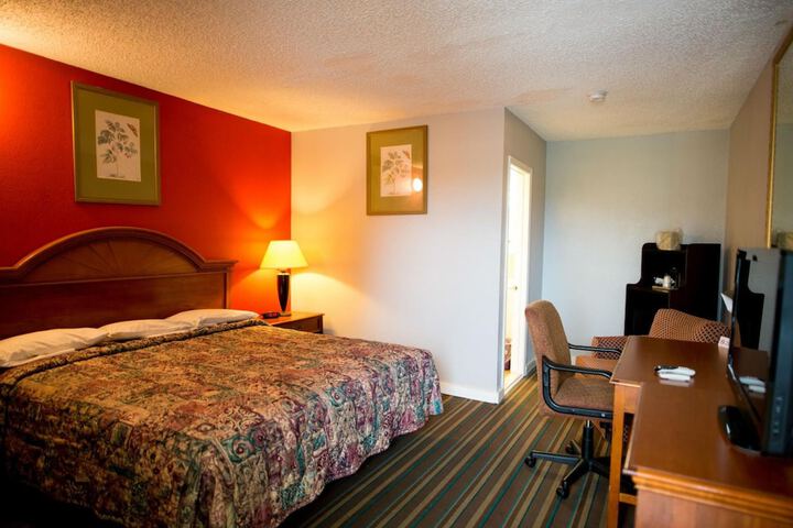 Room 20 of 29