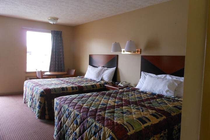 Room 10 of 24