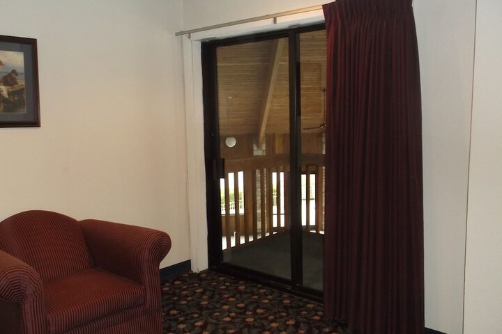 Hotel Interior 7 of 36