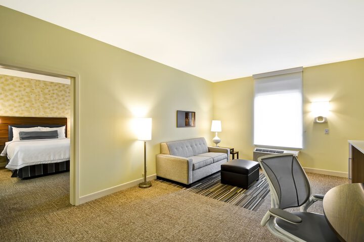 Room 11 of 40