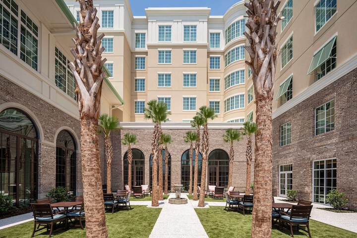 Embassy Suites by Hilton Charleston Harbor Mt. Pleasant