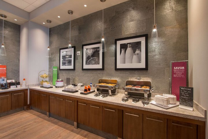 Hampton Inn & Suites Panama City Beach-Beachfront
