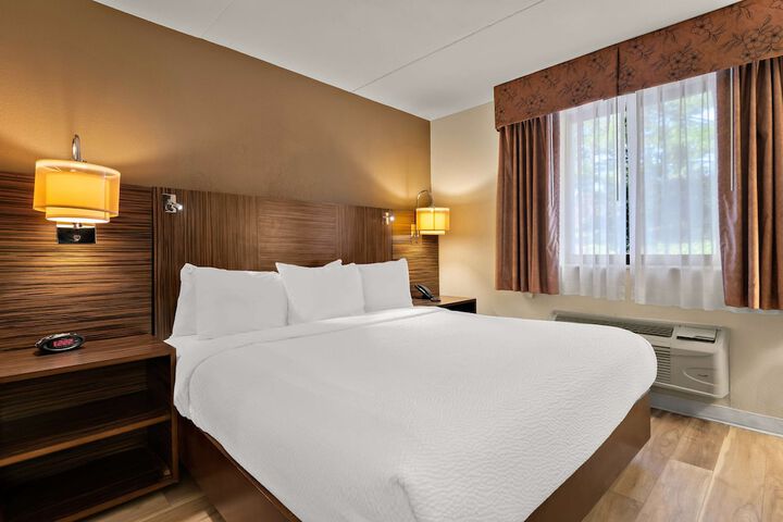 Room 28 of 63