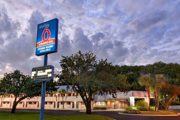 Hotel 4 of 28