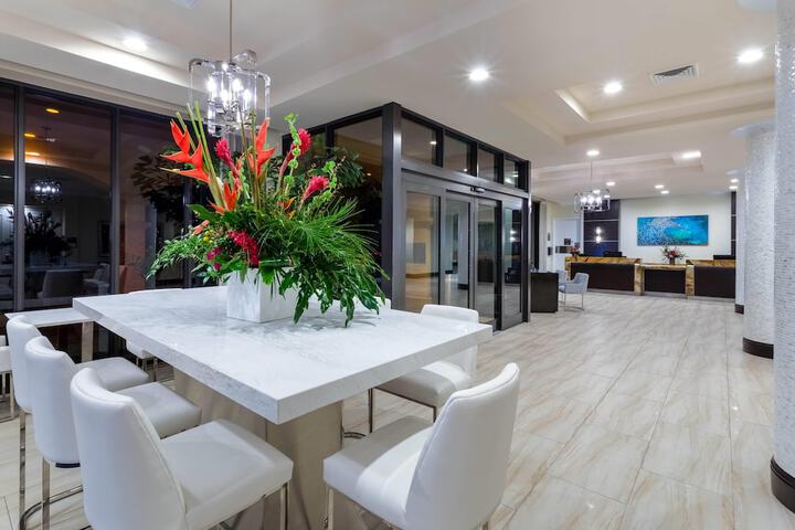 Wyndham Deerfield Beach Resort
