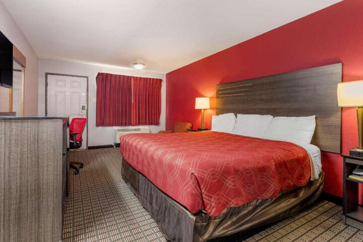 Econo Lodge Wichita Falls Downtown