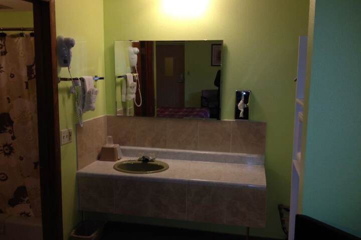 Room 4 of 21