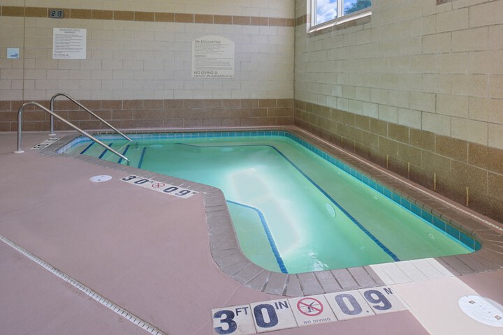 Pool 14 of 56