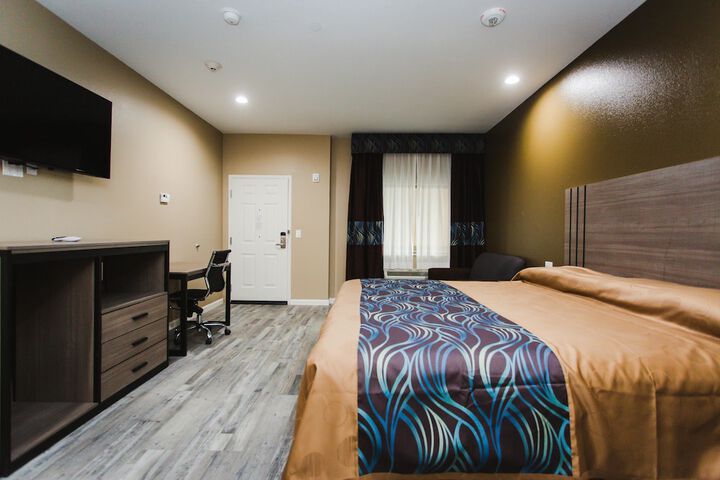 Room 27 of 45