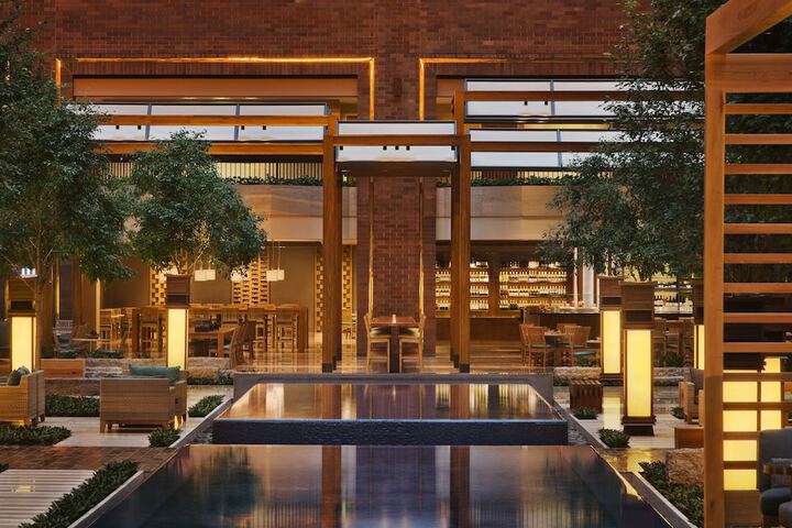 Hilton Anatole