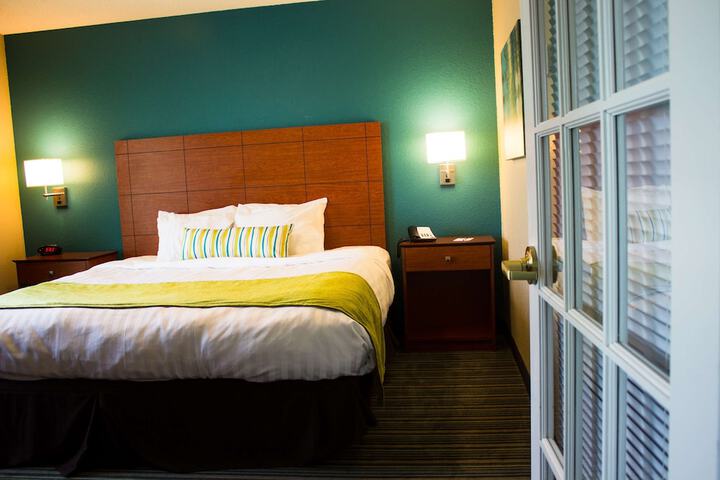 Room 18 of 39