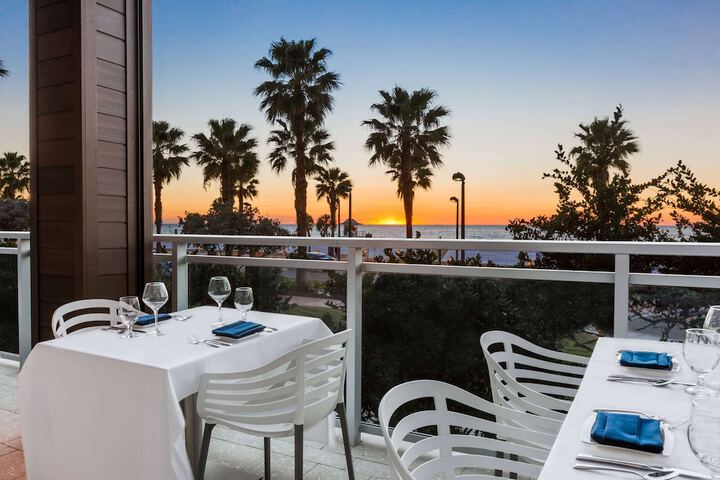 Wyndham Grand Clearwater Beach
