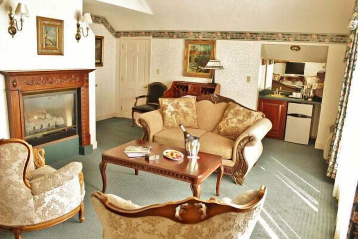 Room 20 of 39
