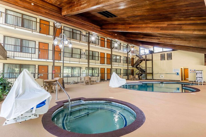 Pool 6 of 33