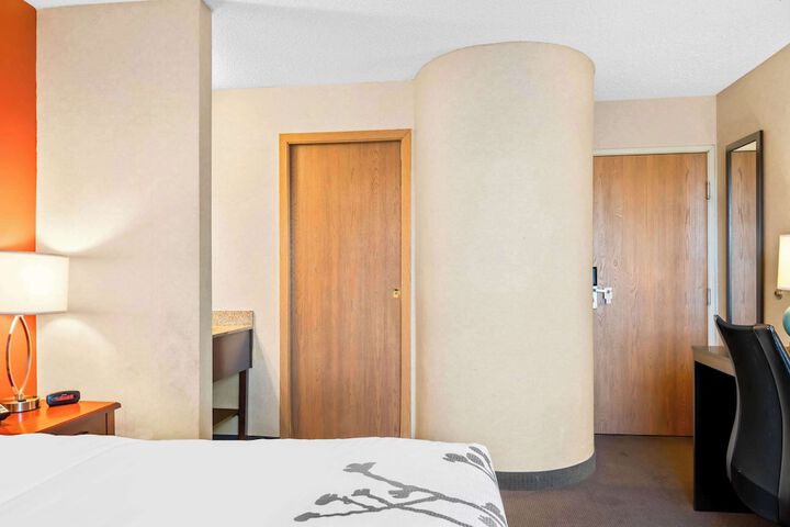 Room 31 of 59