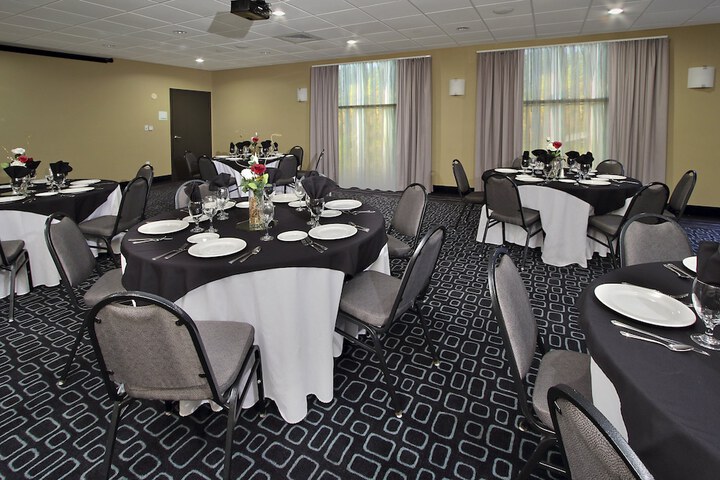 Holiday Inn Hammond by IHG