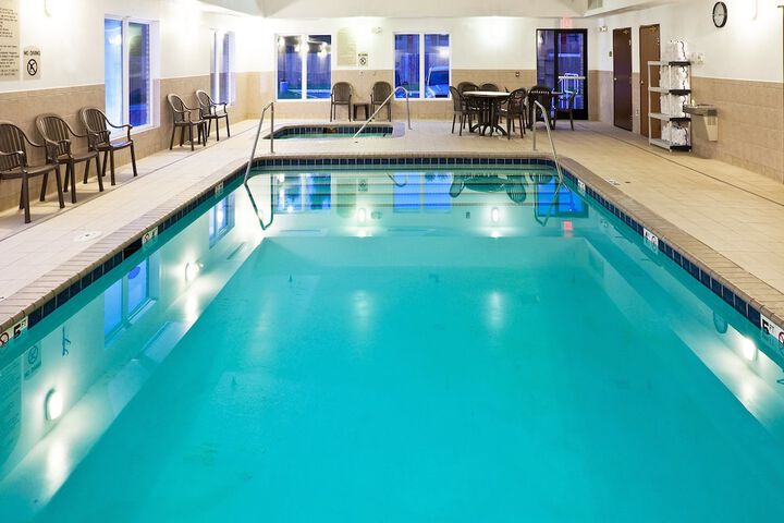 Pool 4 of 30